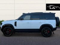 LAND ROVER DEFENDER 110