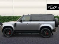 LAND ROVER DEFENDER 110