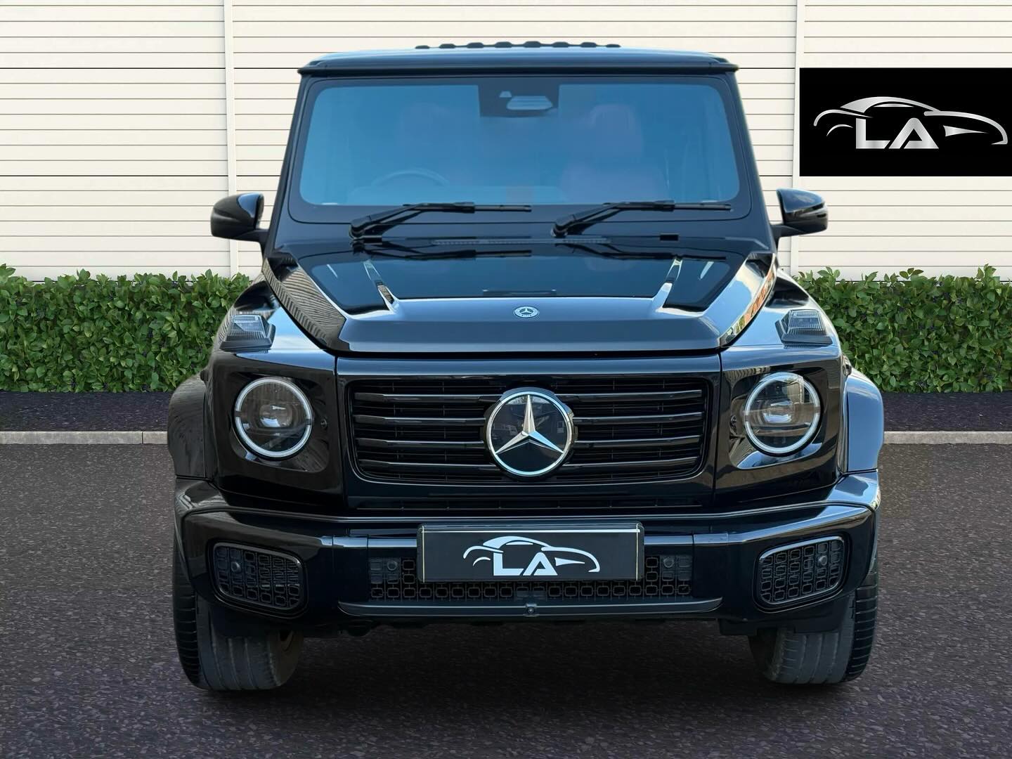 LA Motors on Social Media